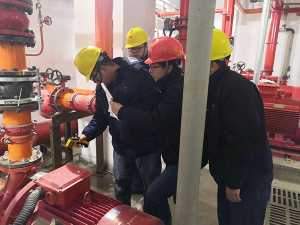 1590472283265719.jpeg 張金琪在現(xiàn)場安全檢查.jpg