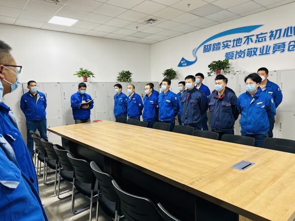 1678927192779691.jpeg 3月15日制氣車(chē)間召開(kāi)節(jié)水措施落實(shí)早班會(huì).jpg