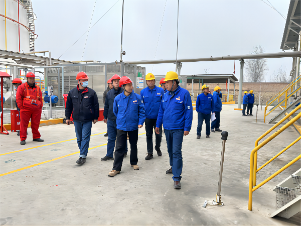 3月18日，彬州公司副總經(jīng)理張政權(quán)帶隊(duì)開展重大危險(xiǎn)源安全檢查(1).png