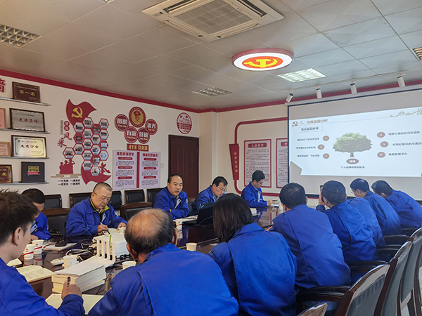 5月6日，公司領(lǐng)導(dǎo)王社教為第二片區(qū)學(xué)員講授黨課 (2)   600.jpg
