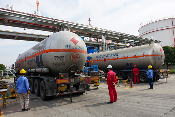 1685089026580385.jpeg 2023年5月運(yùn)銷市場部對對外來車輛外觀規(guī)范裝車進(jìn)行檢查檢查 600.jpg