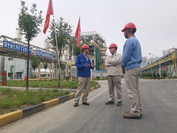 1693292798784914.jpeg 乙二醇催化劑裝填現(xiàn)場.jpg