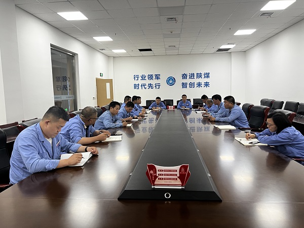 圖1   9月11日，制氣車間“五懂五會(huì)五能”素質(zhì)全面提升工程推進(jìn)會(huì)在調(diào)度會(huì)議室舉行。.jpg