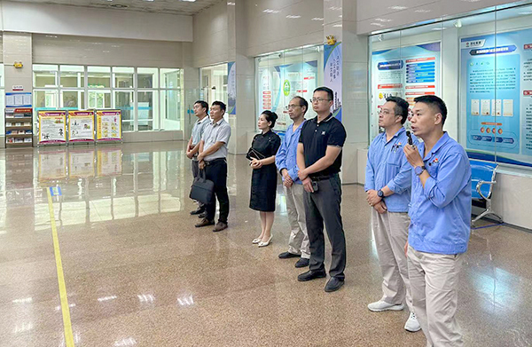 1695091332363561.jpeg 9月15日寧強(qiáng)縣人民政府副縣長來渭化參觀交流尿素銷售事宜2.jpg