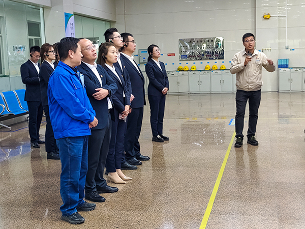 1697438022822004.jpeg 參觀三期控制室1 600.jpg