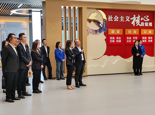 1697438046949522.jpeg 參觀新時(shí)代文明實(shí)踐基地 600.jpg