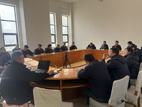 1711671611123296.jpeg 彬州電儀分部員工學(xué)習(xí)宣貫“兩會(huì)”精神.jpg