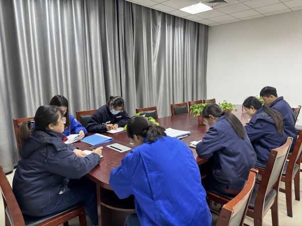 1711928989133548.jpeg 班組集中學(xué)習(xí)兩會(huì)內(nèi)容.jpg