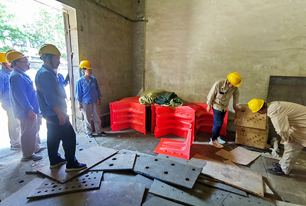 1716534592296687.jpeg 2024年5月23日運(yùn)銷(xiāo)市場(chǎng)部防汛準(zhǔn)備檢查xuan5.jpg