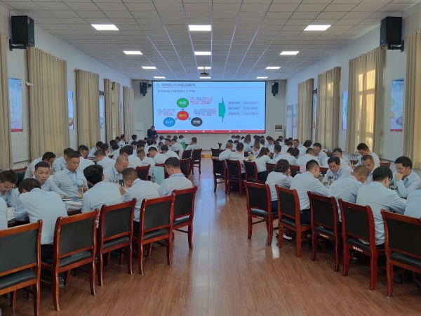 10月9日，陜煤集團(tuán)第31期優(yōu)秀班組長培訓(xùn)班開班.jpg