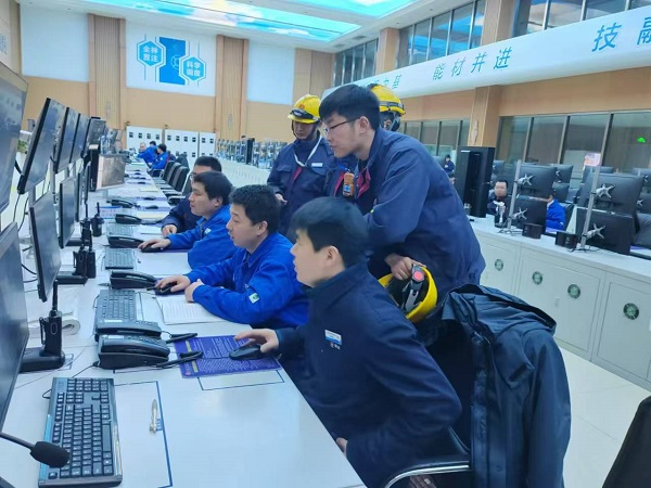 2024年12月8日，制氣車間化工三班崗位開展懂會能培訓.jpg