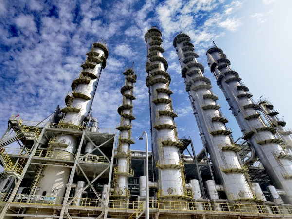 051741154822153283.jpg 乙二醇裝置區(qū)藍(lán)天.jpg