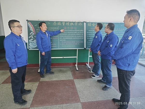 261742949874852913.jpg 馬順邦進(jìn)行節(jié)水動員.jpg