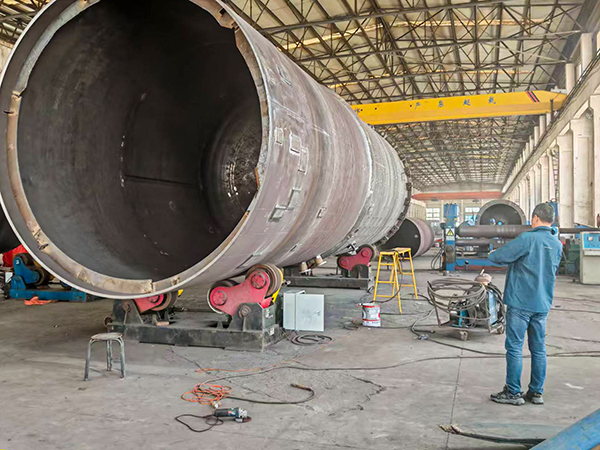 071743990925141423.jpg 采供部人員與使用車間人員前往制造廠家了解生產(chǎn)情況.jpg