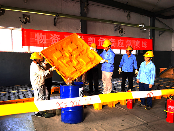 181750223952302371.jpg 物資采供部開展安全應(yīng)急演練活動 (2).jpg