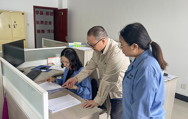 301751263108195265.jpg 物資采供部“傳幫帶”活動.jpg