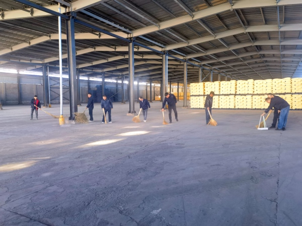 031764721893815371.jpg 運(yùn)銷部:黨建引領(lǐng)強(qiáng)監(jiān)督 黨員帶頭促規(guī)范 6S管理繪就倉(cāng)儲(chǔ)新圖景.jpg